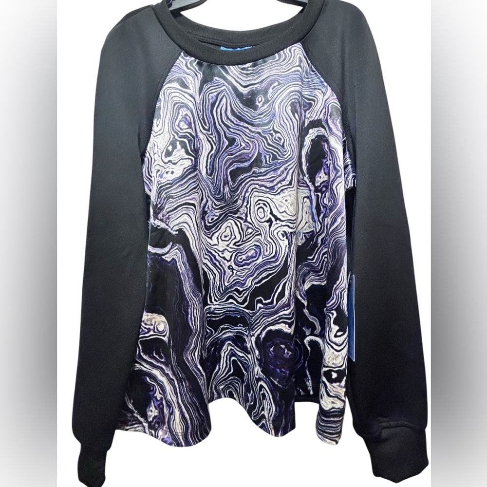 NWT: Simply Vera Vera Wang Black and Purple Swirl Sweatshirt Size XL